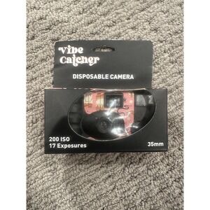 Vibe Catcher Disposable Camera 35mm Film 200 ISO 17 Exposures Pink Retro Flash